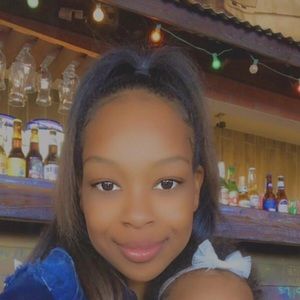 Meet your Posher, Alysha